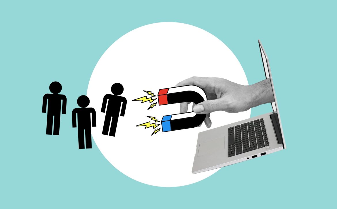 Customer,Retention,And,Inbound,Marketing.,Business,Creativity.,Collage,With,Laptop